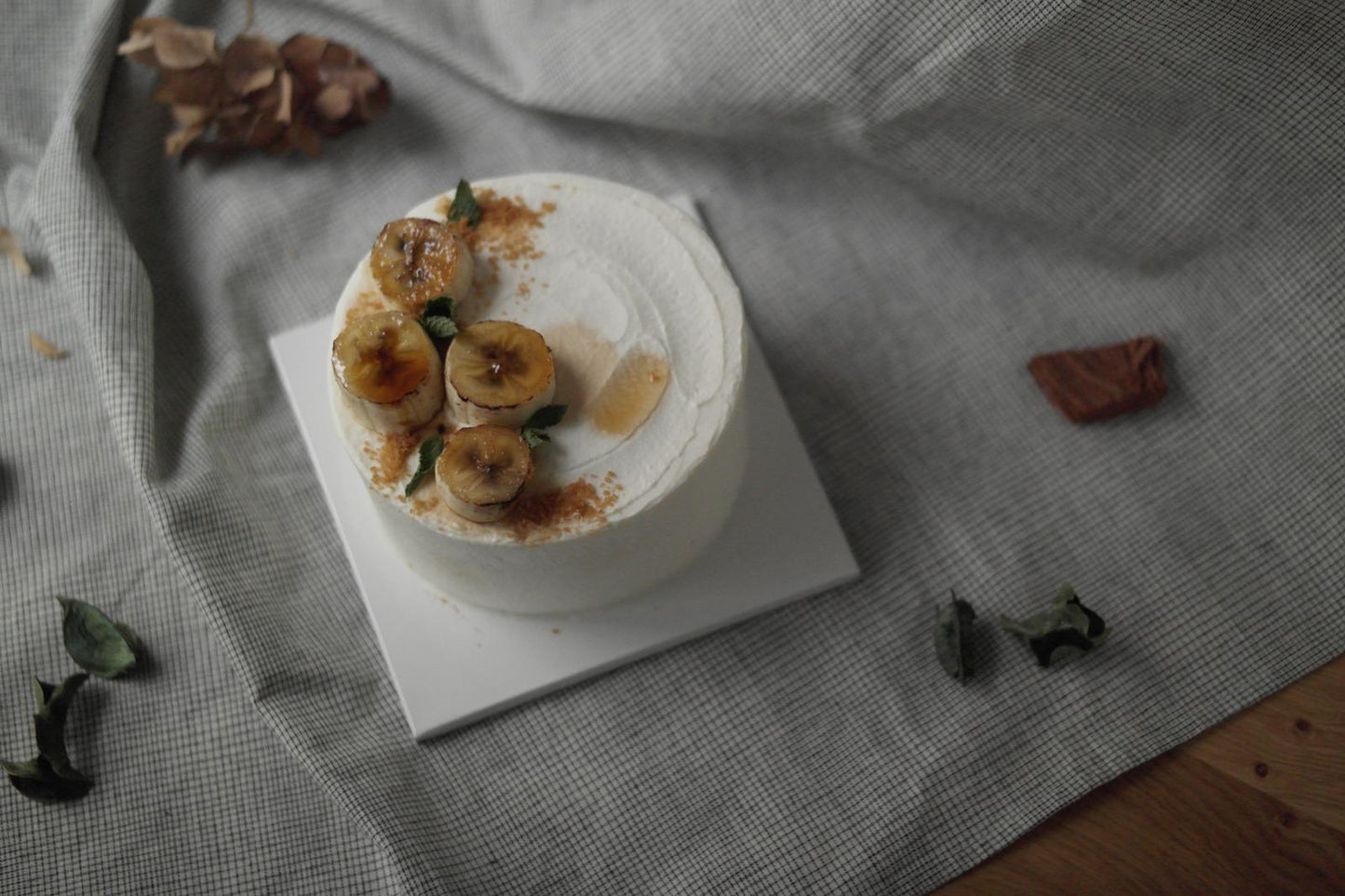 Homemade Caramel Banana Mini Cake