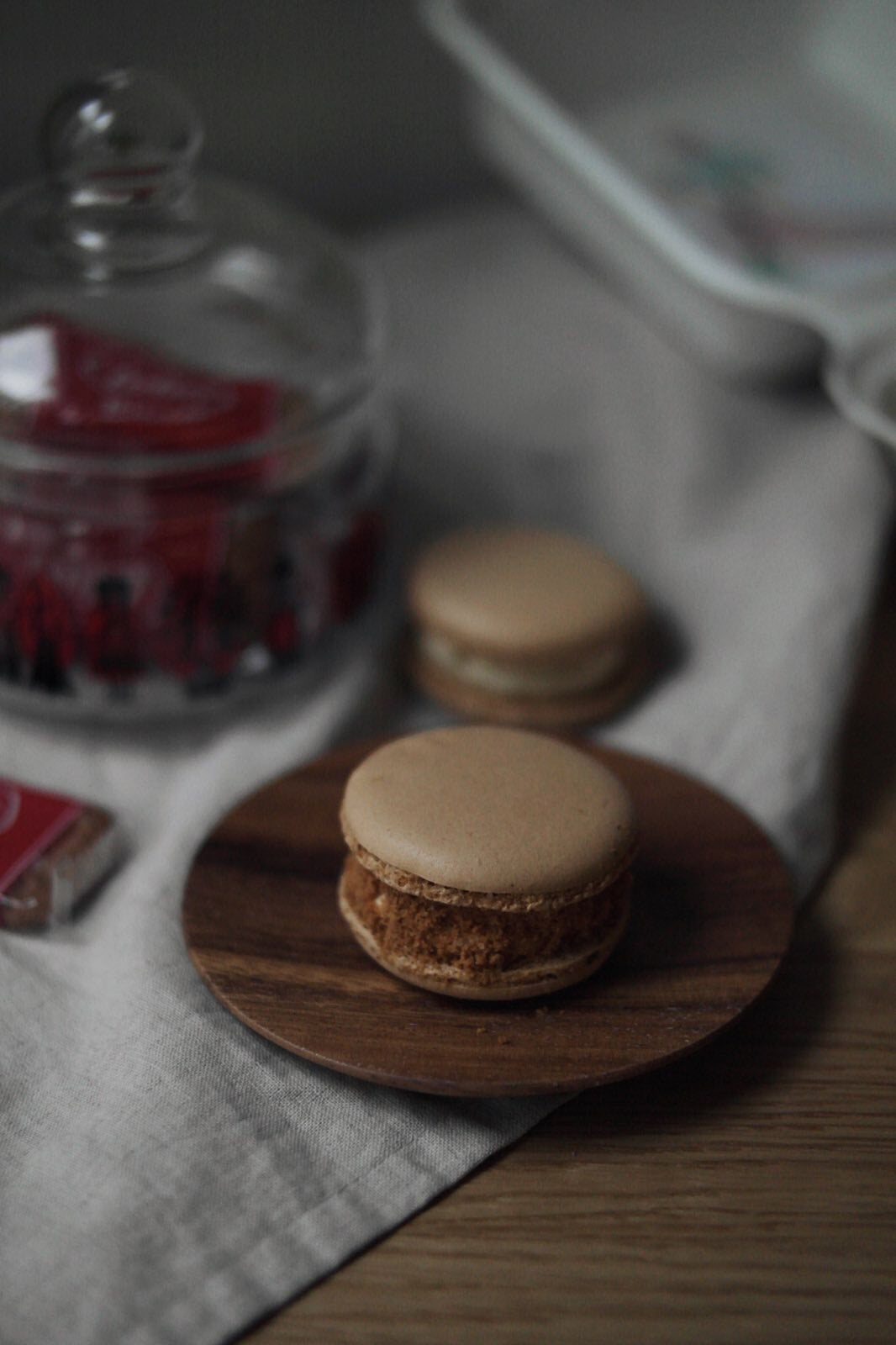 Lotus Bisoff Espresso Macaron